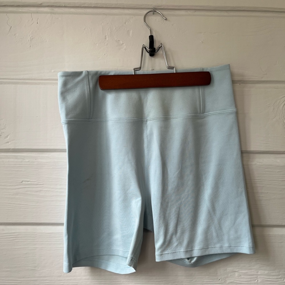 Girlfriend Collective 3” light blue bike shorts XL